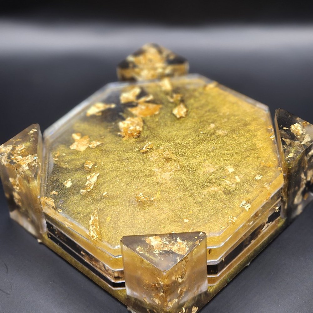 🔥🔥NEW COLLECTOR'S ITEM Black & Gold *8-Piece Coaster Set w/ Cocktail Tray